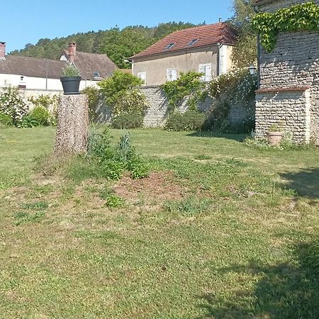 Stigny Chez Zaza B&B 외부 사진